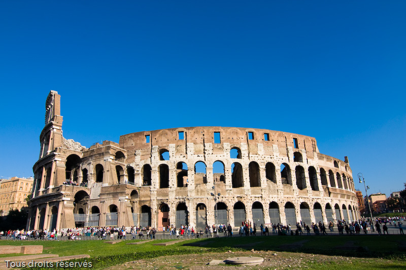 Tous droits réservés