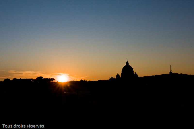 Tous droits réservés